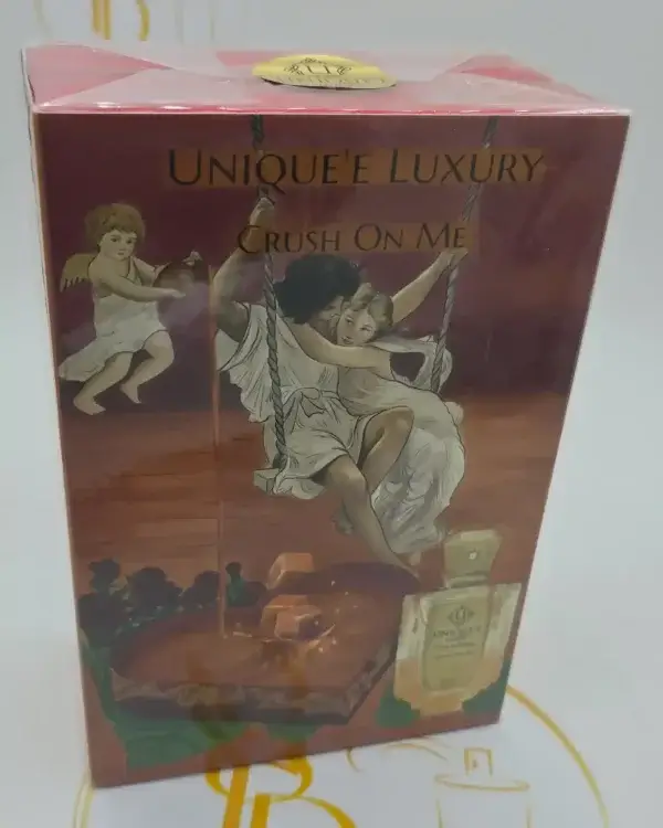 Crush On Me Unique'e Luxury